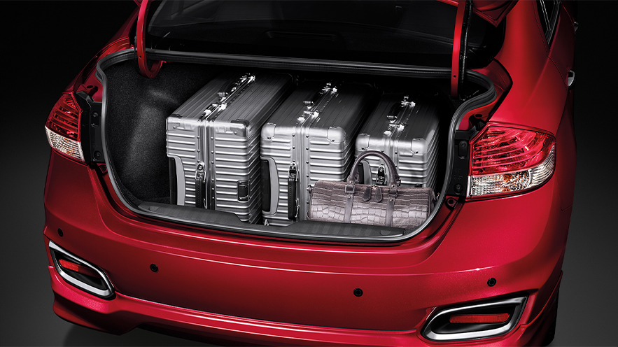 SUZUKI CIAZ Luggage Space