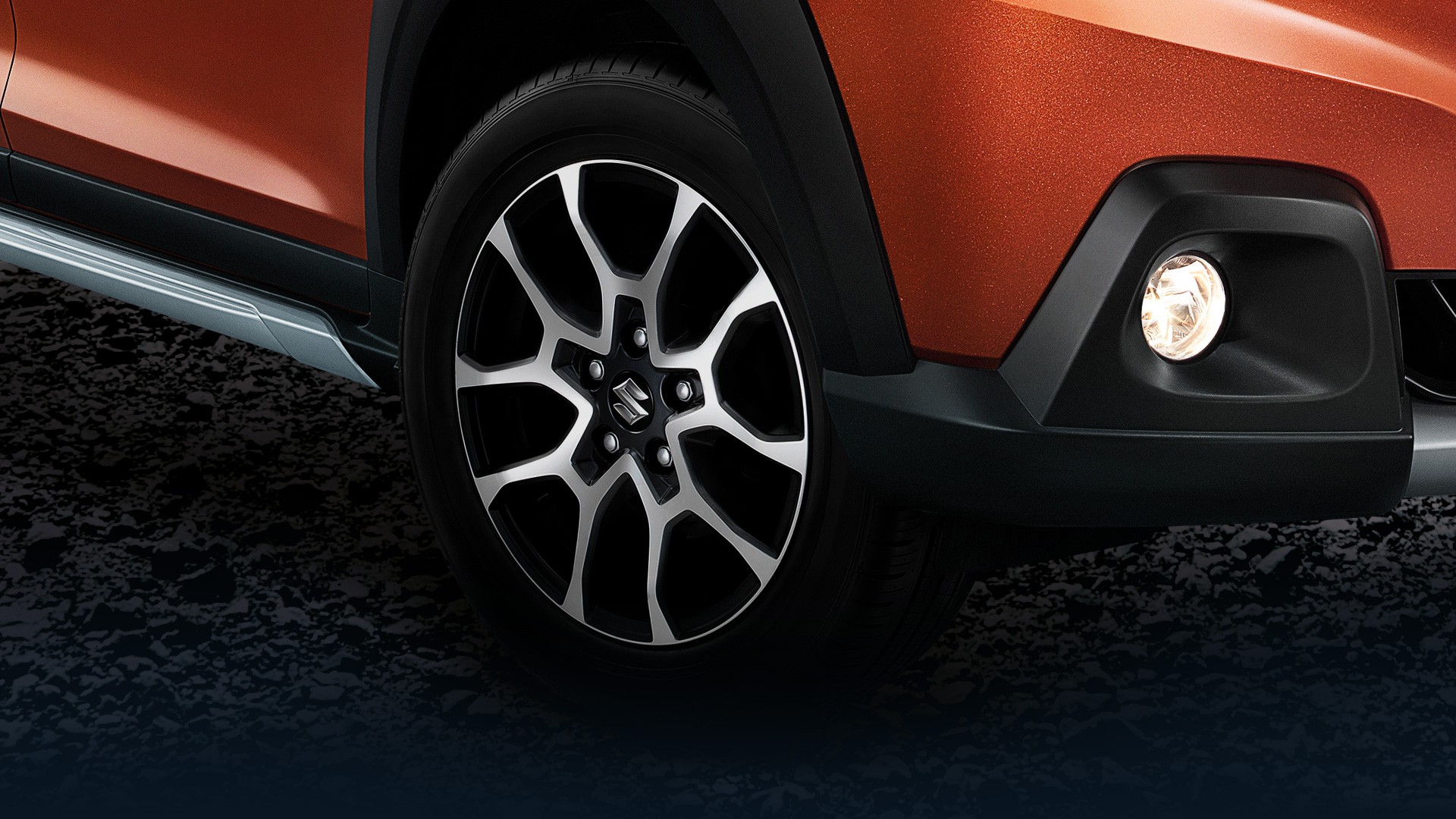 All New Suzuki XL7 ซุ้มล้อสีดำ