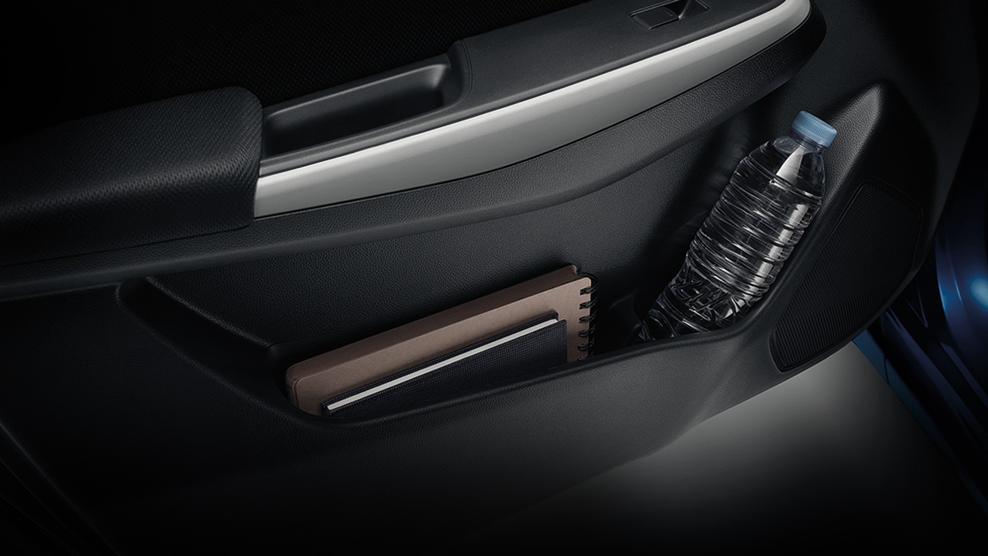 New Suzuki Swift Bottle Holders and Storage Spaces.